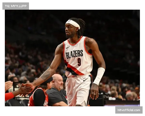 开拓者格兰特21分 球队遭遇雷霆大比分失利